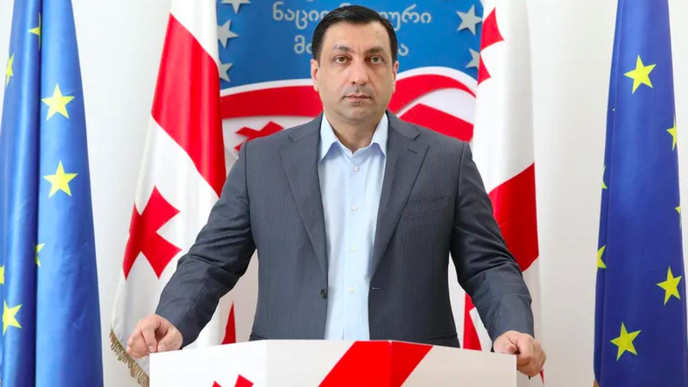erimedia_ravk/d_CZoqYSR.jpeg