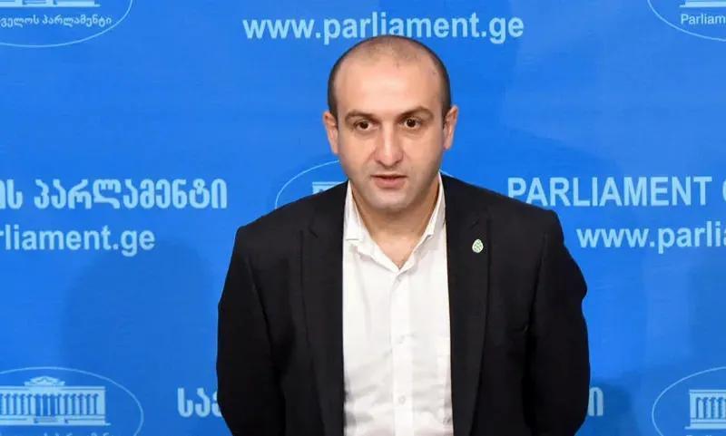 erimedia_ravk/y1ts5BkVR.webp