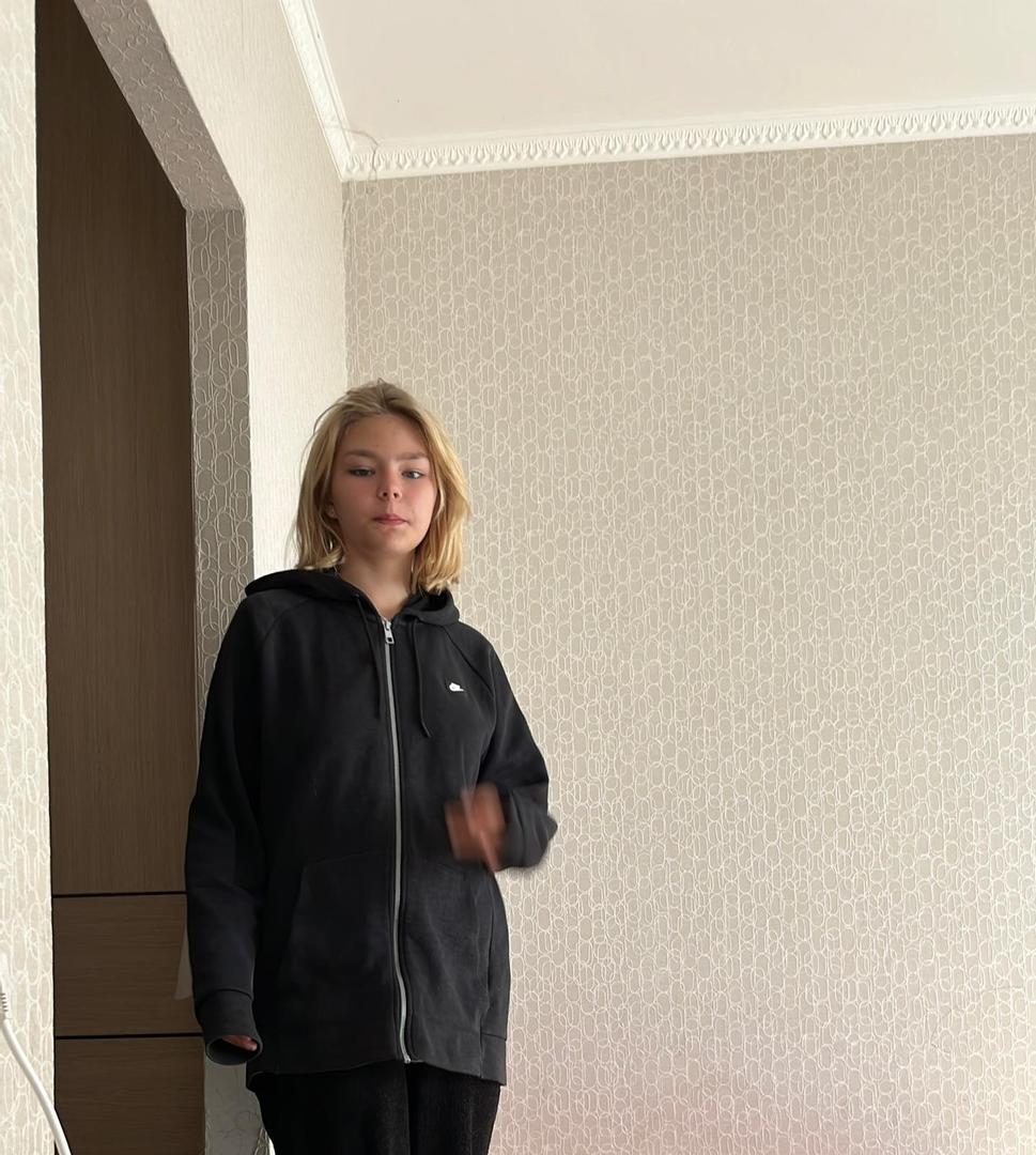 lzlv---ru_zknt/BKsUuz6nR.jpeg